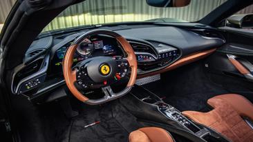 Ferrari SF90 Spider — photo 17