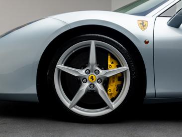 Ferrari 488 GTB — photo 12