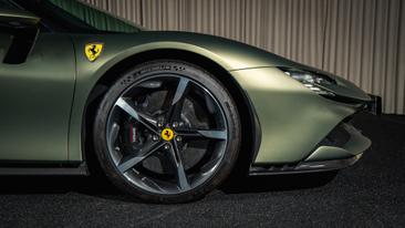 Ferrari SF90 Spider — photo 25