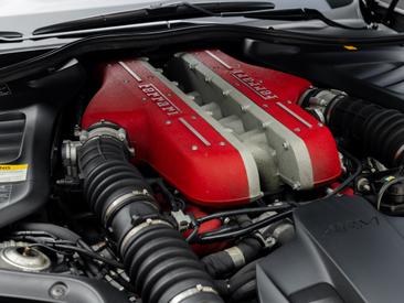 Ferrari GTC4Lusso — photo 27