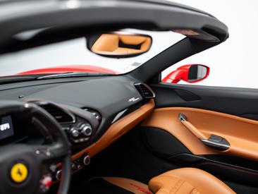 Ferrari 488 Spider — photo 81