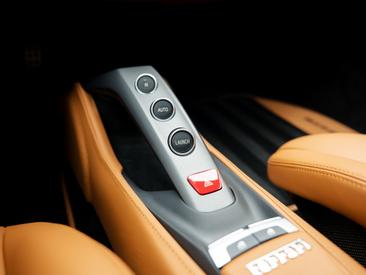 Ferrari 488 GTB — photo 25