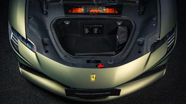 Ferrari SF90 Spider — photo 33