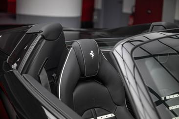 Ferrari F8 Spider — photo 27