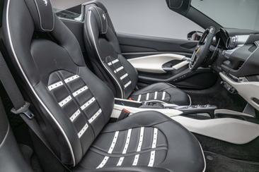 Ferrari F8 Spider — photo 29
