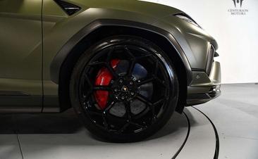 Lamborghini Urus Performante — photo 6