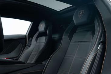 Lamborghini Countach LPI 800-4 — photo 15