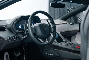Lamborghini Countach LPI 800-4 — photo 18