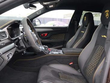 Lamborghini Urus Performante — photo 11