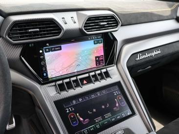 Lamborghini Urus Performante — photo 14