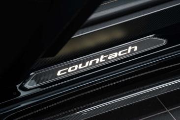 Lamborghini Countach LPI 800-4 — photo 27