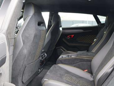 Lamborghini Urus Performante — photo 19