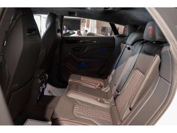 Lamborghini Urus SE — photo 9