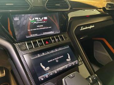 Lamborghini Urus S — photo 13