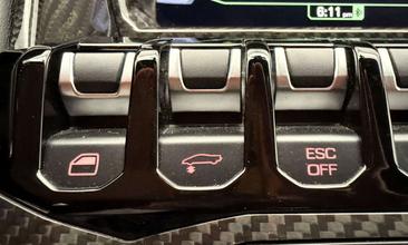 Lamborghini Aventador SVJ — photo 37