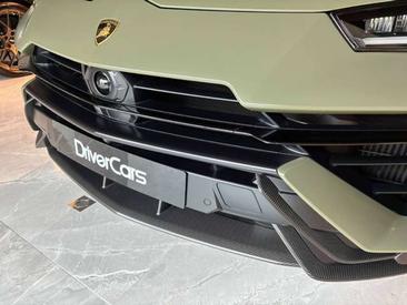 Lamborghini Urus S — photo 21