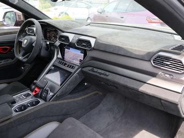 Lamborghini Urus Performante — photo 30