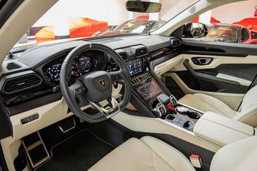 Lamborghini Urus S — photo 8