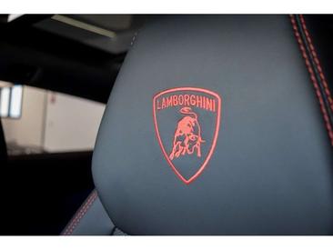 Lamborghini Urus SE — photo 22