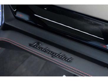 Lamborghini Urus SE — photo 23