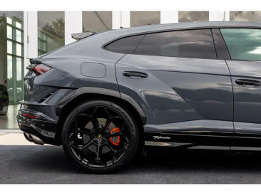 Lamborghini Urus S Urus Performante — photo 11