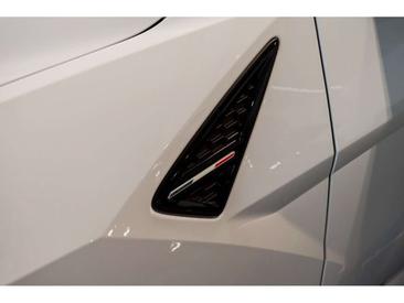 Lamborghini Urus SE — photo 27