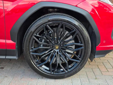 Lamborghini Urus S Urus SE — photo 9