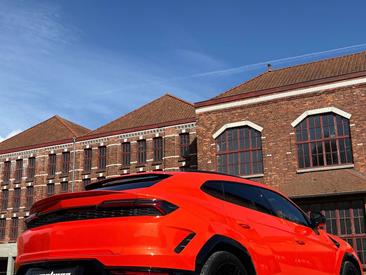 Lamborghini Urus SE — photo 11