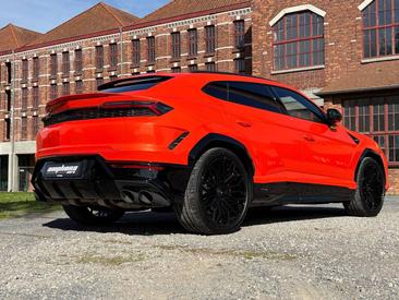 Lamborghini Urus SE — photo 12