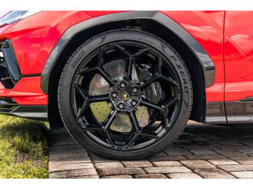 Lamborghini Urus S Urus Performante — photo 15
