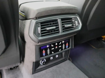 Lamborghini Urus Urus SE — photo 29