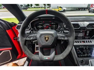 Lamborghini Urus S Urus Performante — photo 29