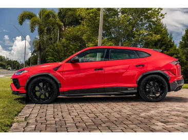 Lamborghini Urus S Urus Performante — photo 40