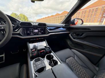 Lamborghini Urus SE — photo 43