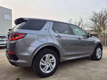 Land Rover Discovery Sport P300e — photo 12