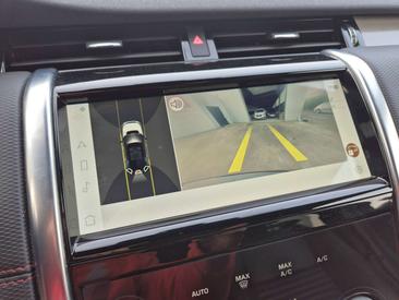 Land Rover Discovery Sport P300e — photo 23