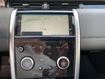 Land Rover Discovery Sport D200 — photo 17