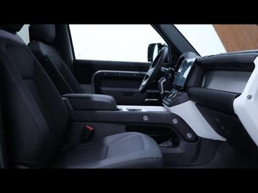 Land Rover Defender D200 — photo 12