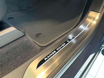 Land Rover Range Rover Sport SV — photo 11