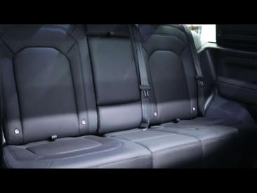 Land Rover Defender D200 — photo 14