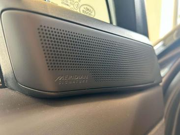 Land Rover Range Rover Sport SV — photo 12