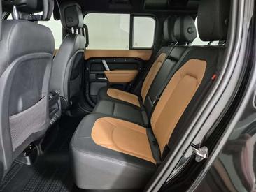 Land Rover Defender 110 D200 — photo 5