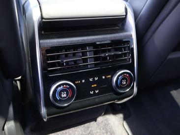 Land Rover Range Rover D350 — photo 21