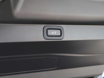 Land Rover Range Rover D350 — photo 24