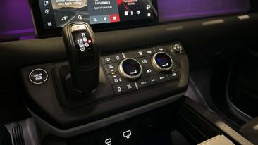 Land Rover Defender D300 — photo 21