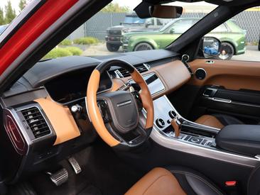 Land Rover Range Rover Sport SVR — photo 13