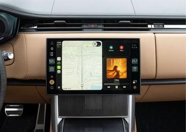 Land Rover Range Rover P550e — photo 40