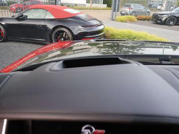 Land Rover Range Rover Sport SVR — photo 14