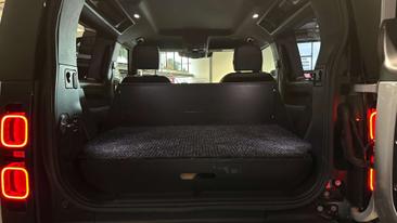 Land Rover Defender D300 — photo 33