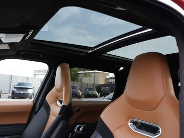 Land Rover Range Rover Sport SVR — photo 21